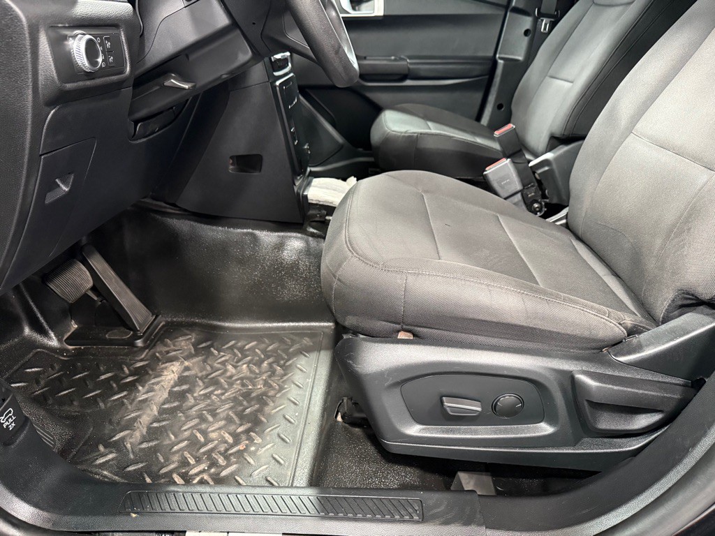 2021 Ford Explorer Image 11