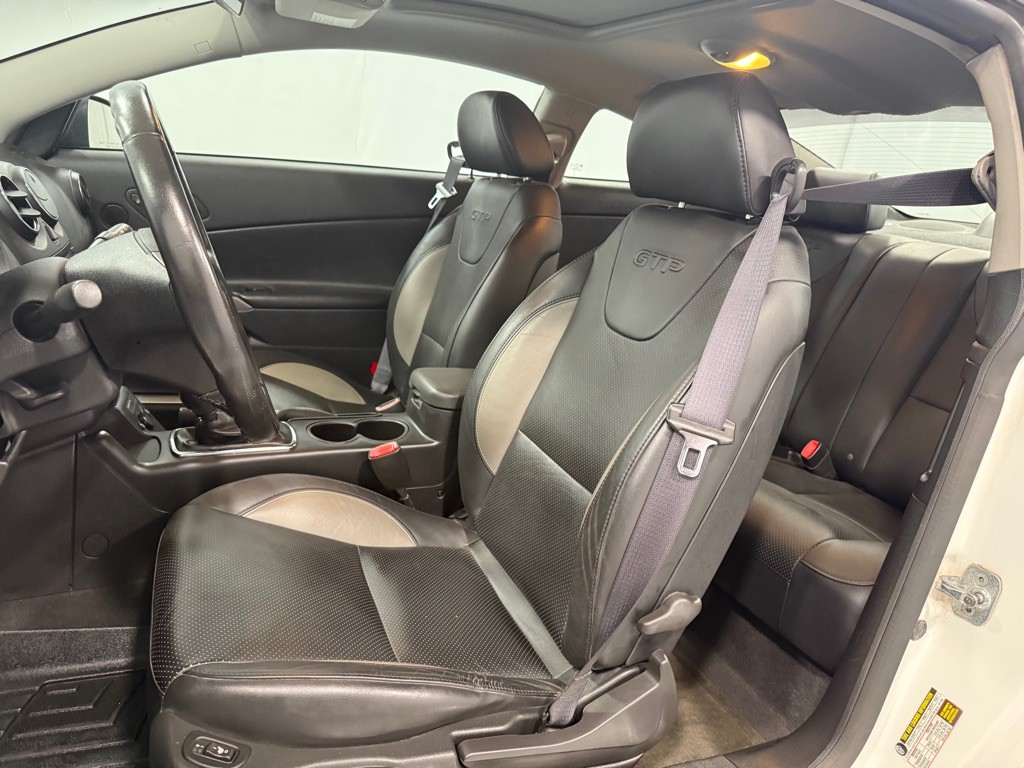 2006 Pontiac G6 Image 12