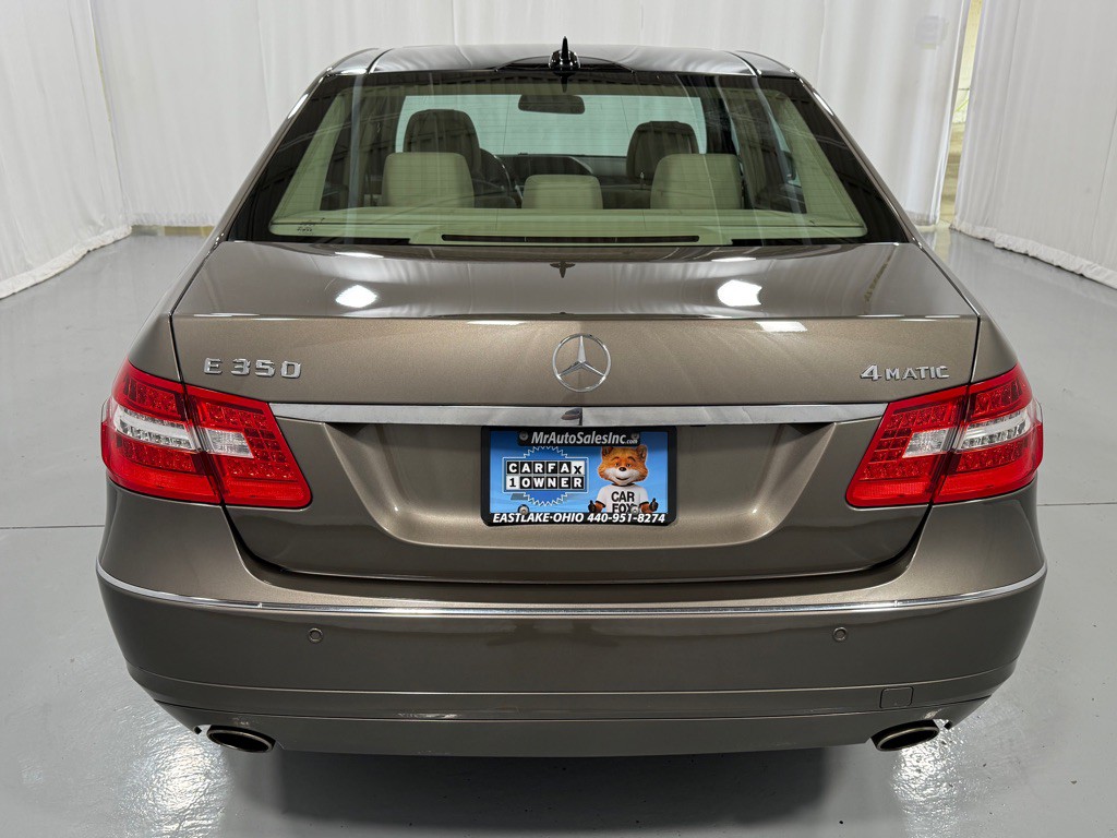 2011 Mercedes-Benz E-Class Image 6