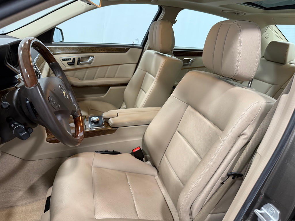 2011 Mercedes-Benz E-Class Image 12