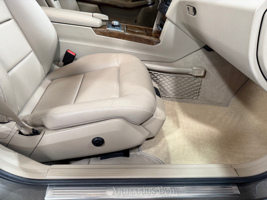 2011 Mercedes-Benz E-Class Image 18