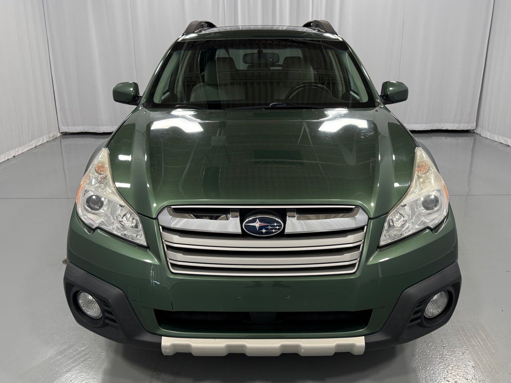 2013 Subaru Outback Image 2