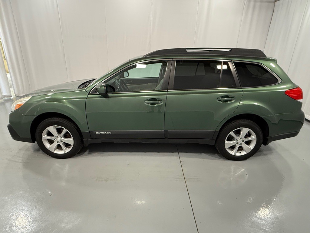 2013 Subaru Outback Image 8