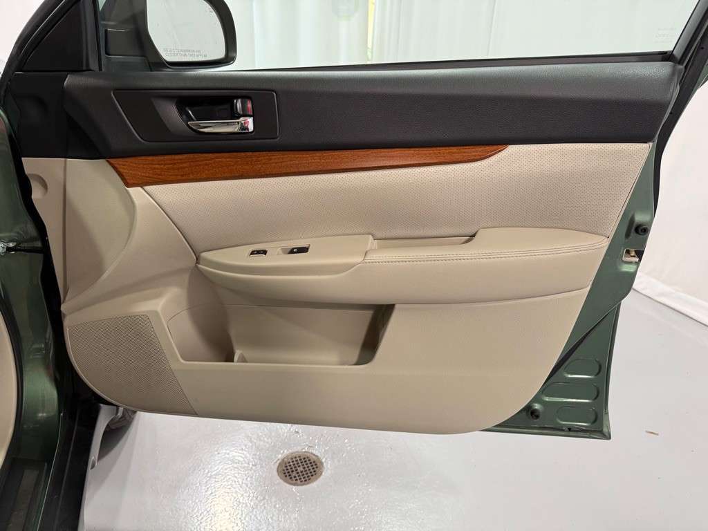 2013 Subaru Outback Image 20