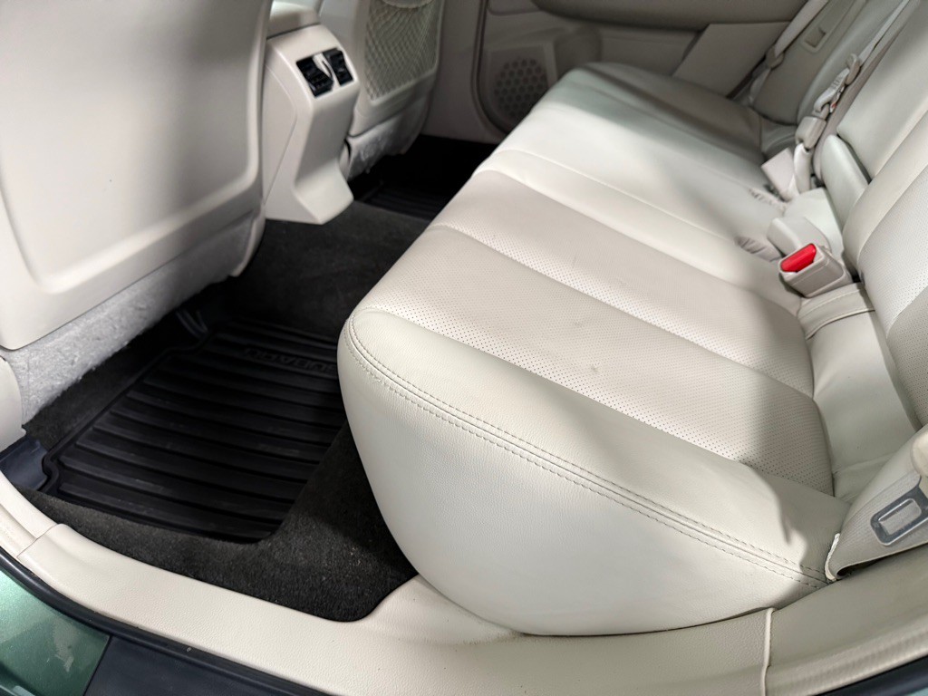 2013 Subaru Outback Image 21
