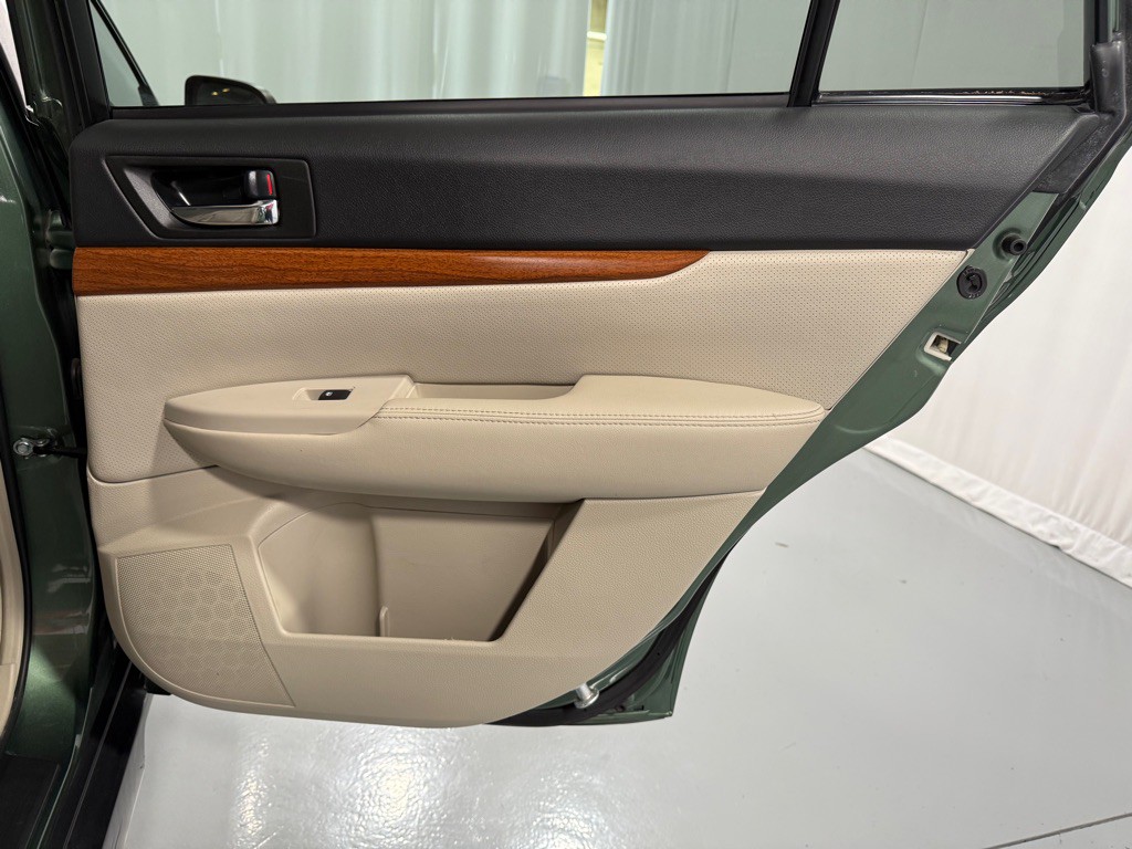2013 Subaru Outback Image 27