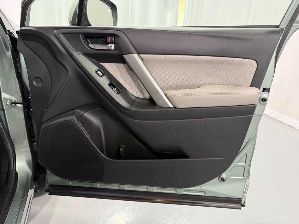 2014 Subaru Forester Image 20