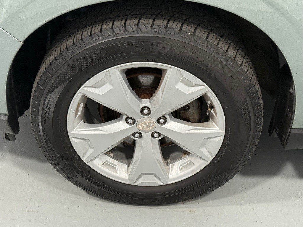 2014 Subaru Forester Image 30