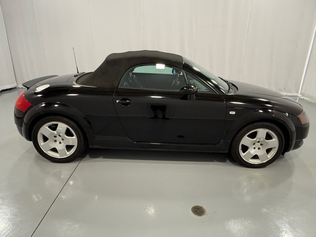 2003 Audi TT Image 4
