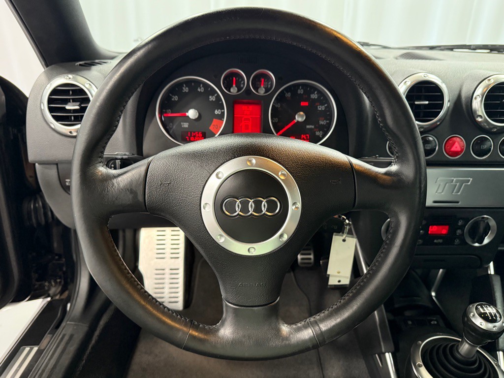 2003 Audi TT Image 12