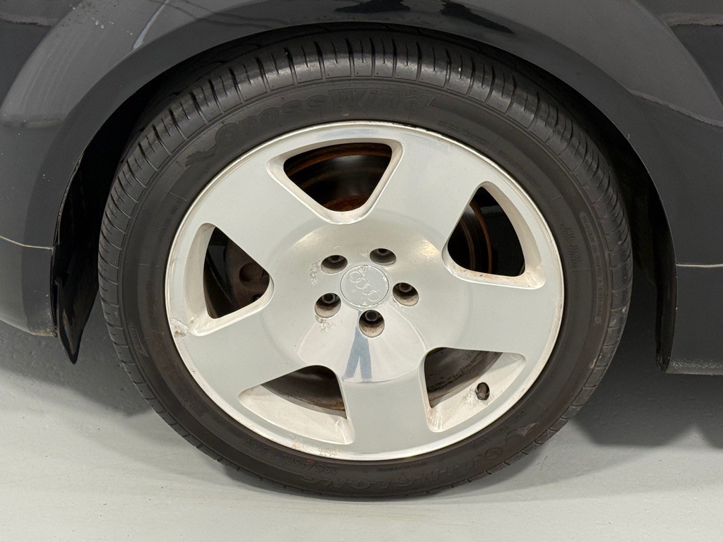 2003 Audi TT Image 22