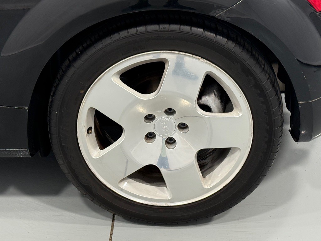 2003 Audi TT Image 23