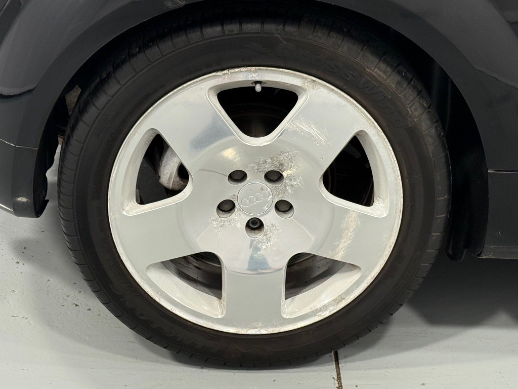 2003 Audi TT Image 24