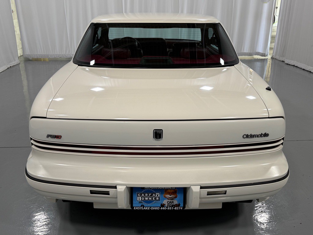 1990 Oldsmobile Toronado Image 6