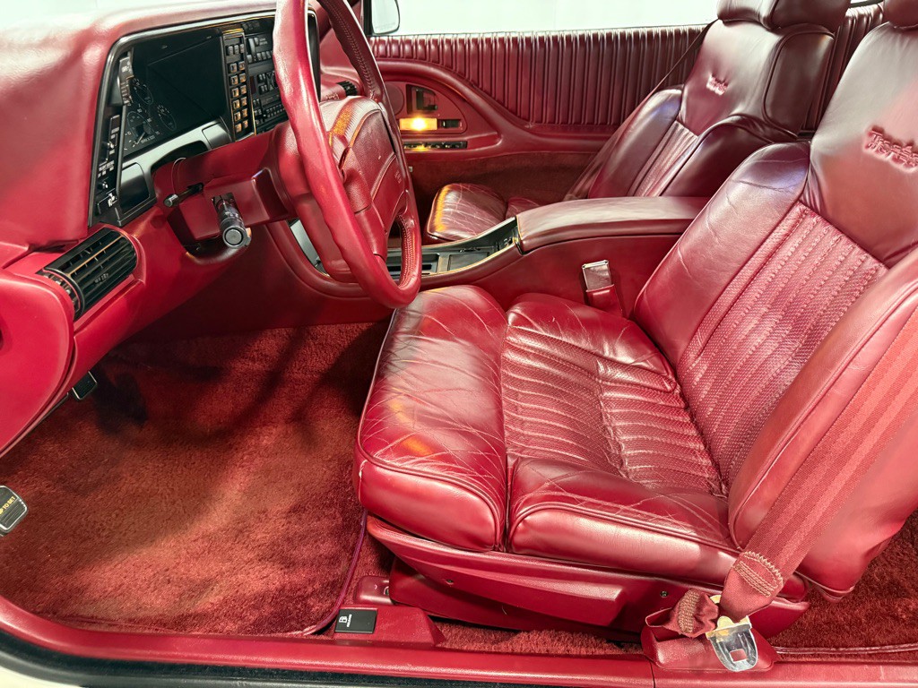 1990 Oldsmobile Toronado Image 11