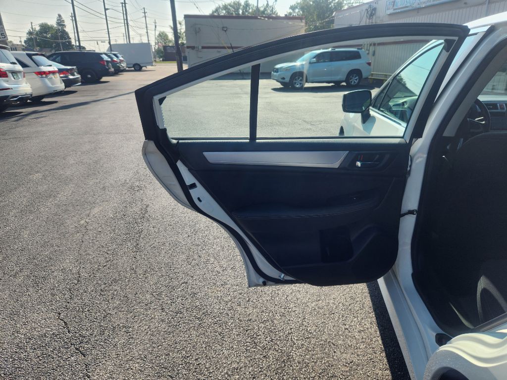 2015 Subaru Legacy Image 15