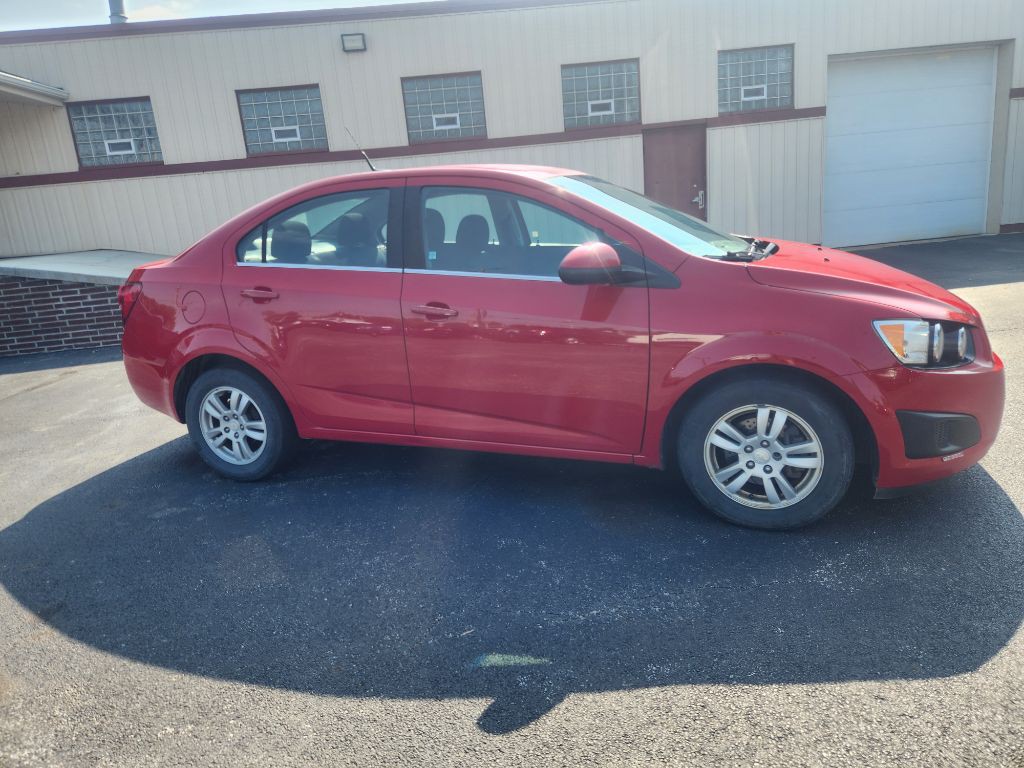 2012 Chevrolet Sonic Image 2