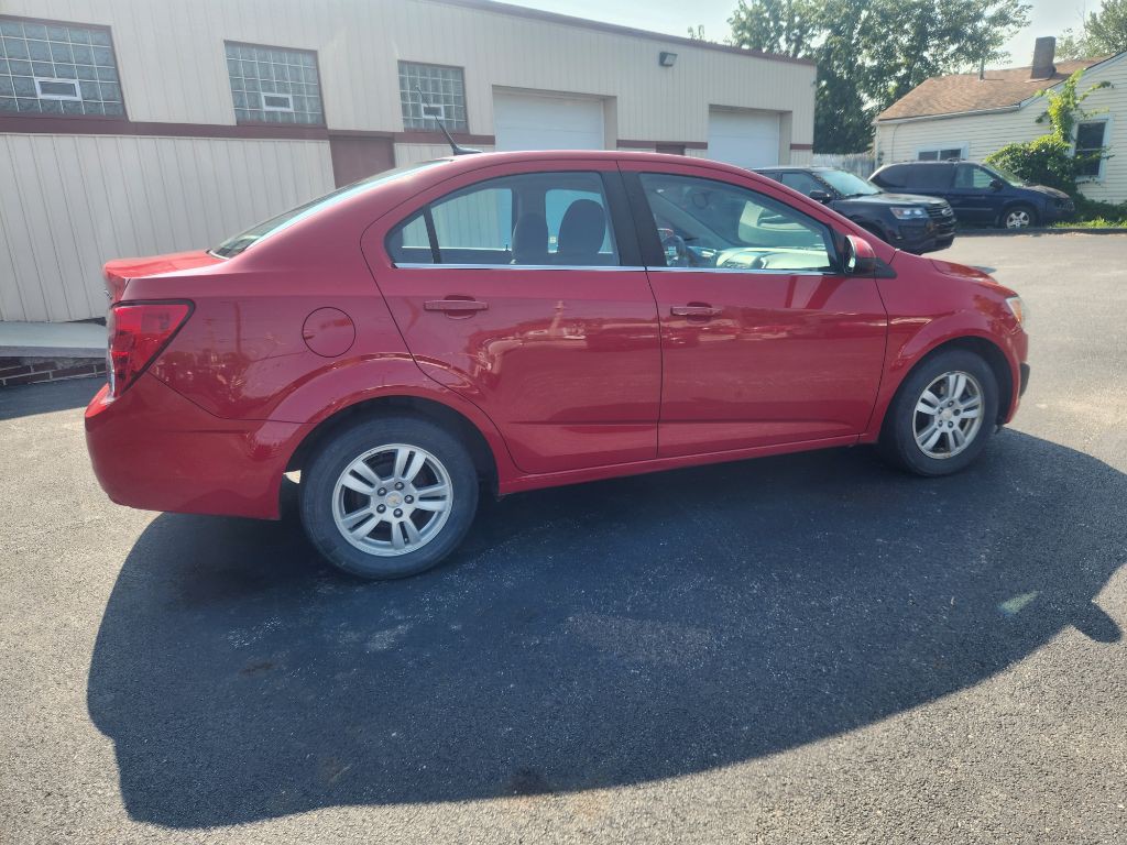 2012 Chevrolet Sonic Image 3