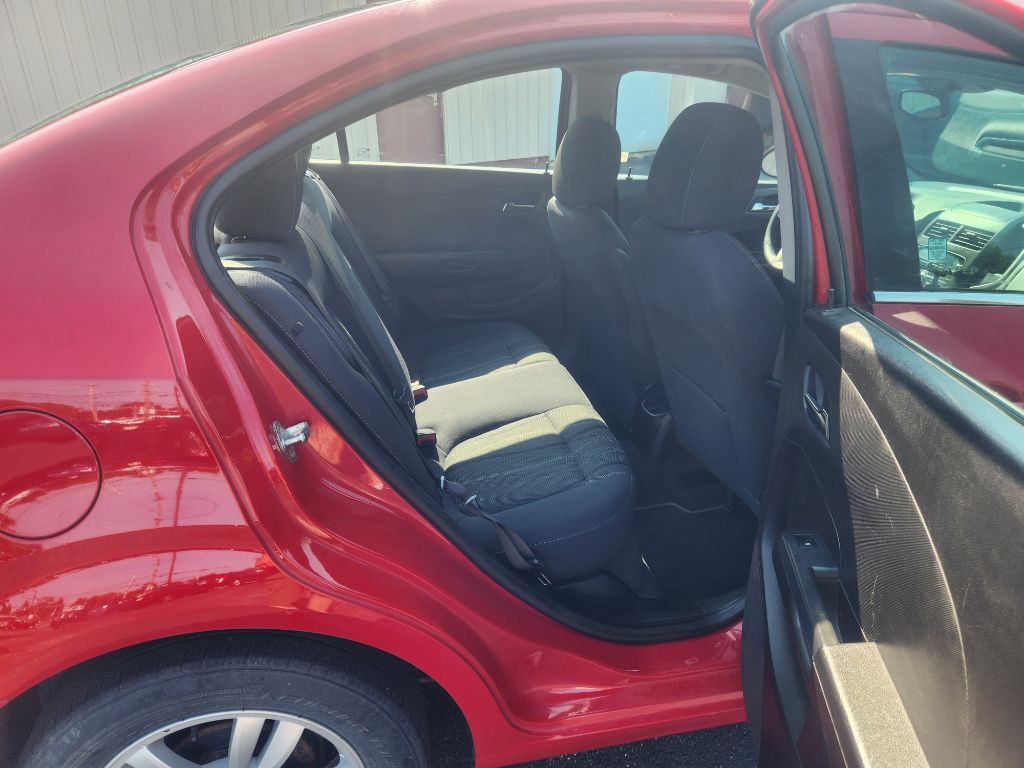 2012 Chevrolet Sonic Image 21