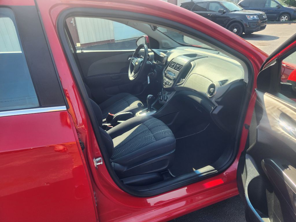 2012 Chevrolet Sonic Image 23