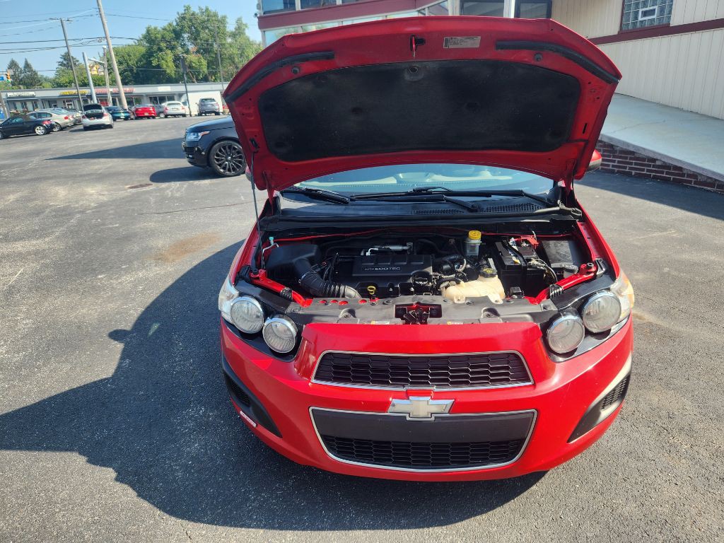 2012 Chevrolet Sonic Image 25
