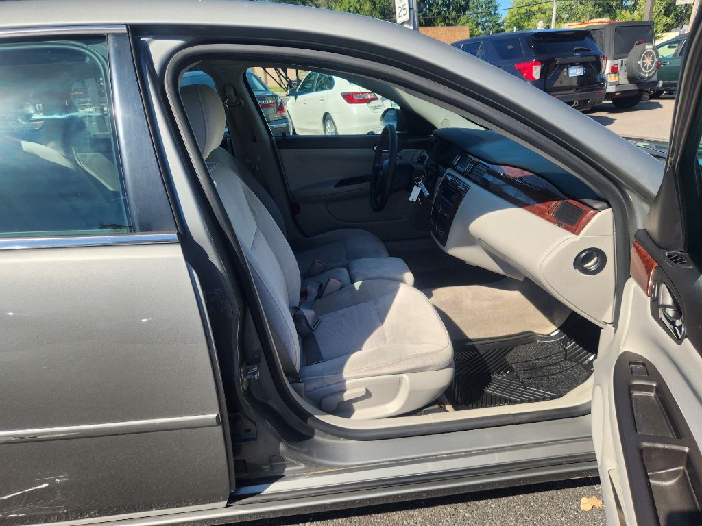 2007 Chevrolet Impala Image 19