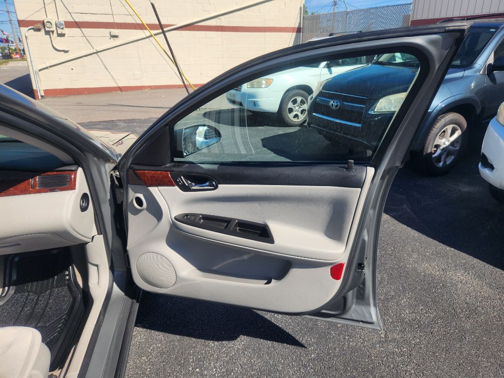2007 Chevrolet Impala Image 33
