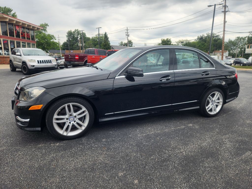 2014 Mercedes-Benz C-Class Image 1