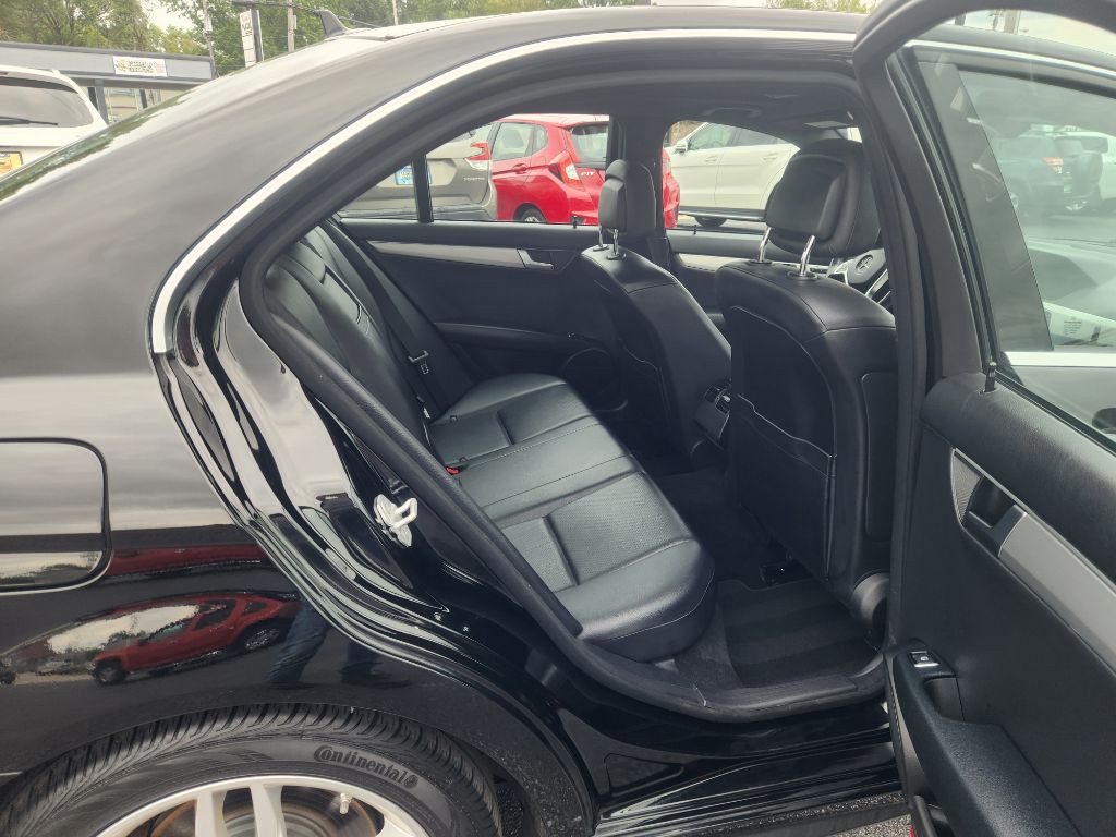 2014 Mercedes-Benz C-Class Image 28
