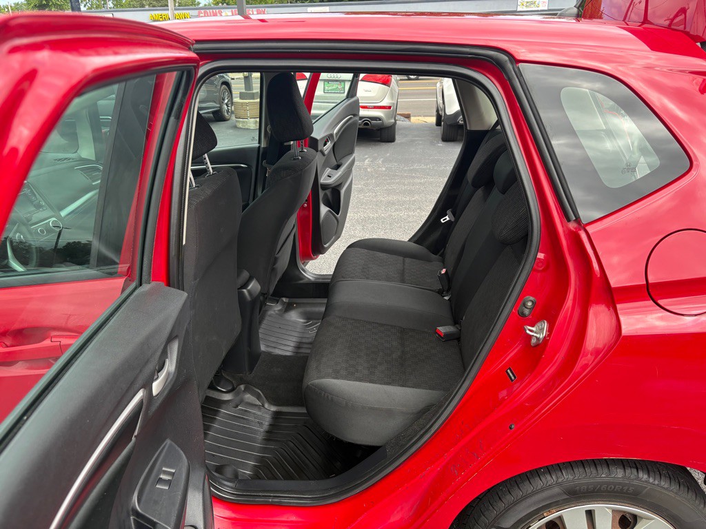 2015 Honda Fit Image 17