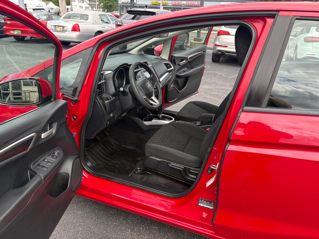 2015 Honda Fit Image 18