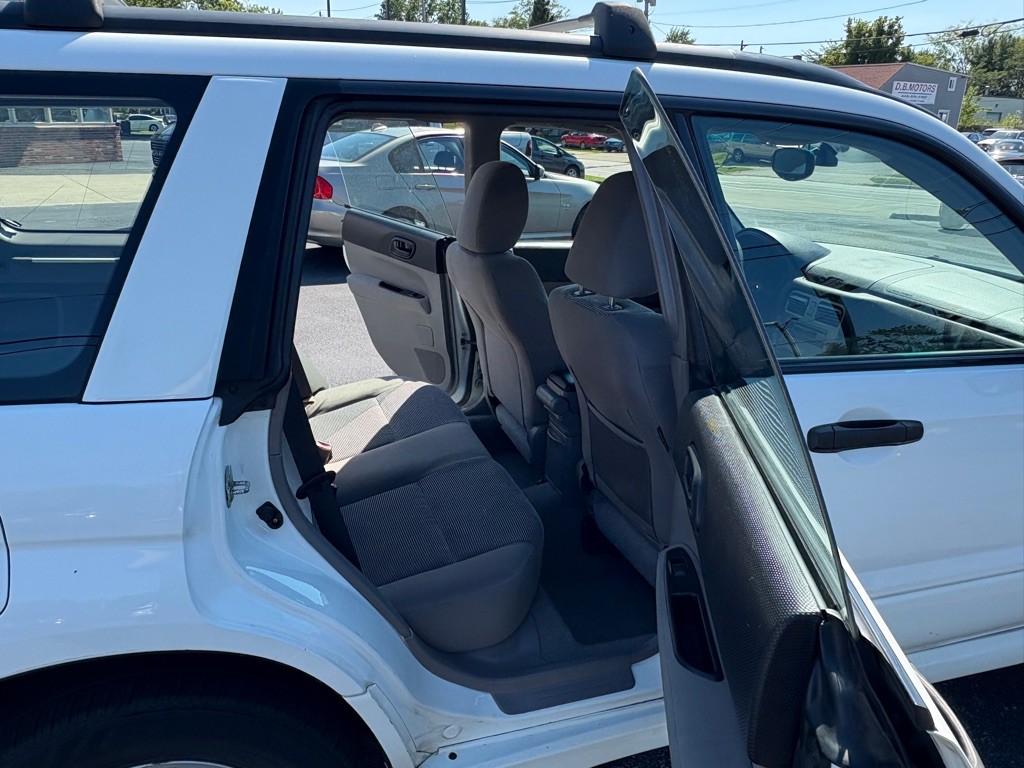 2006 Subaru Forester Image 24