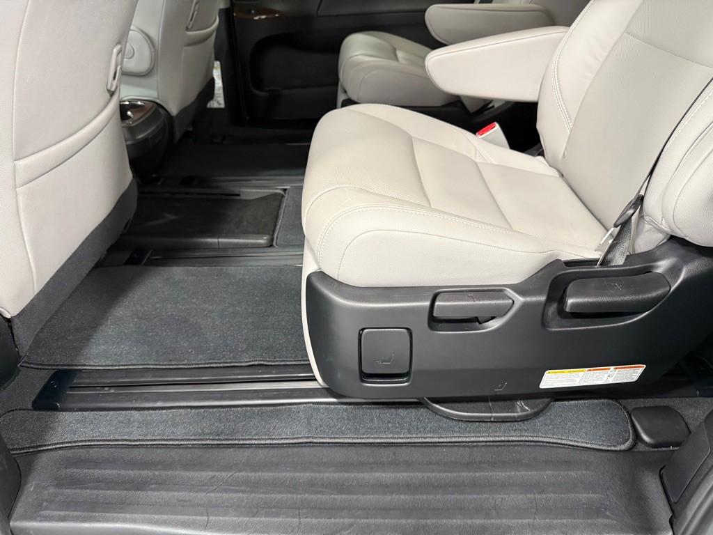 2020 Toyota Sienna Image 21