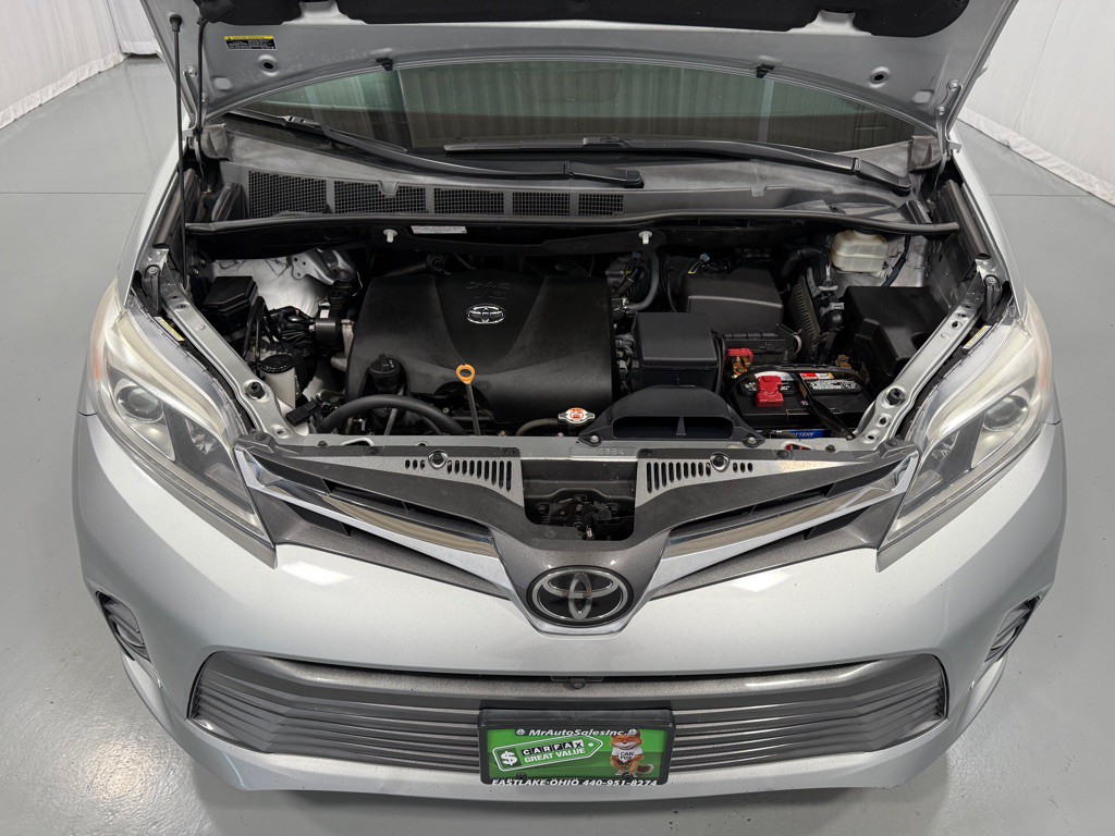 2020 Toyota Sienna Image 26
