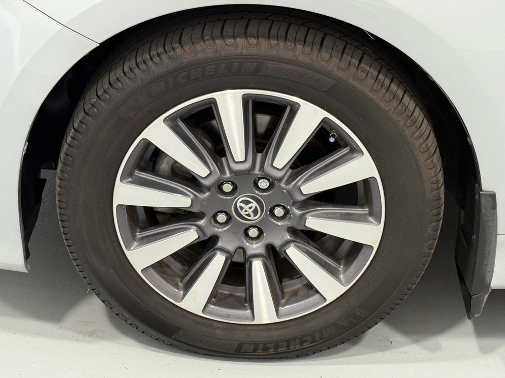 2020 Toyota Sienna Image 27