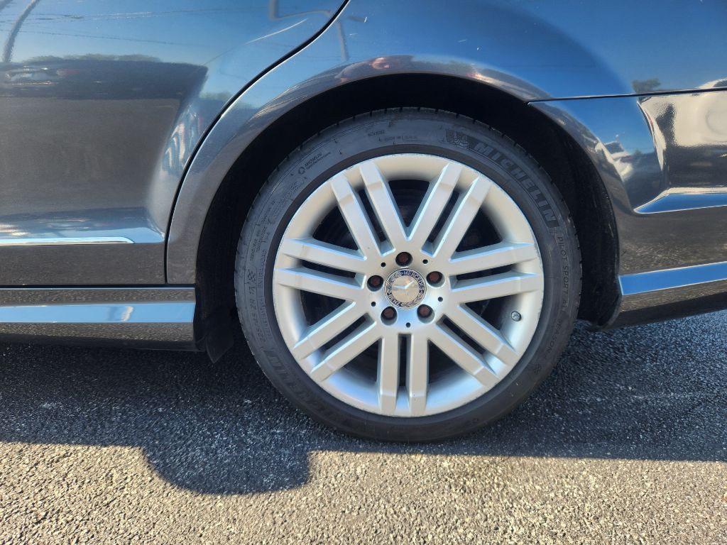 2008 Mercedes-Benz C-Class Image 10