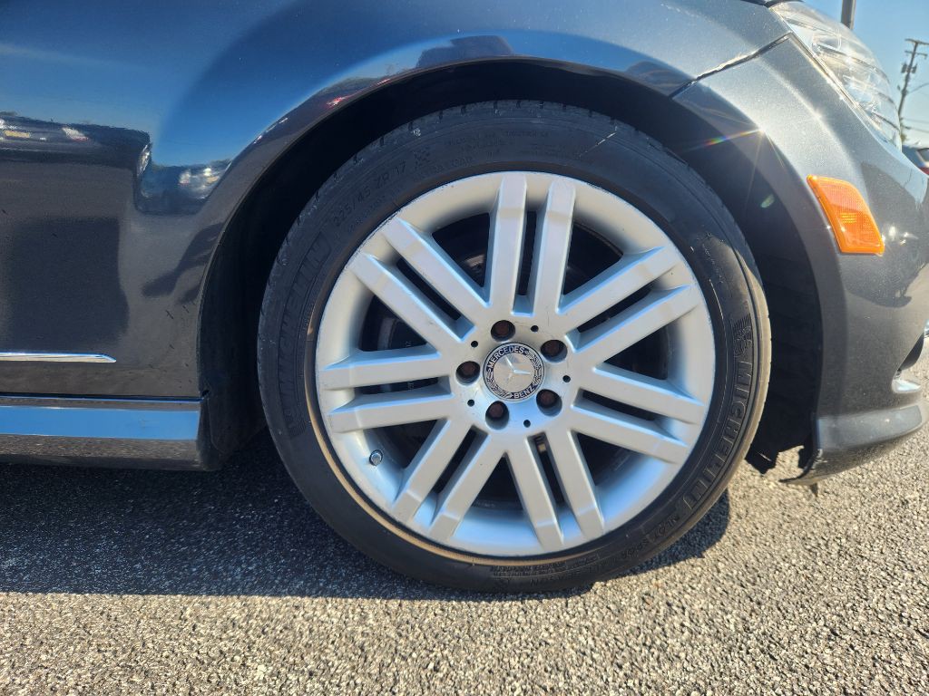 2008 Mercedes-Benz C-Class Image 12