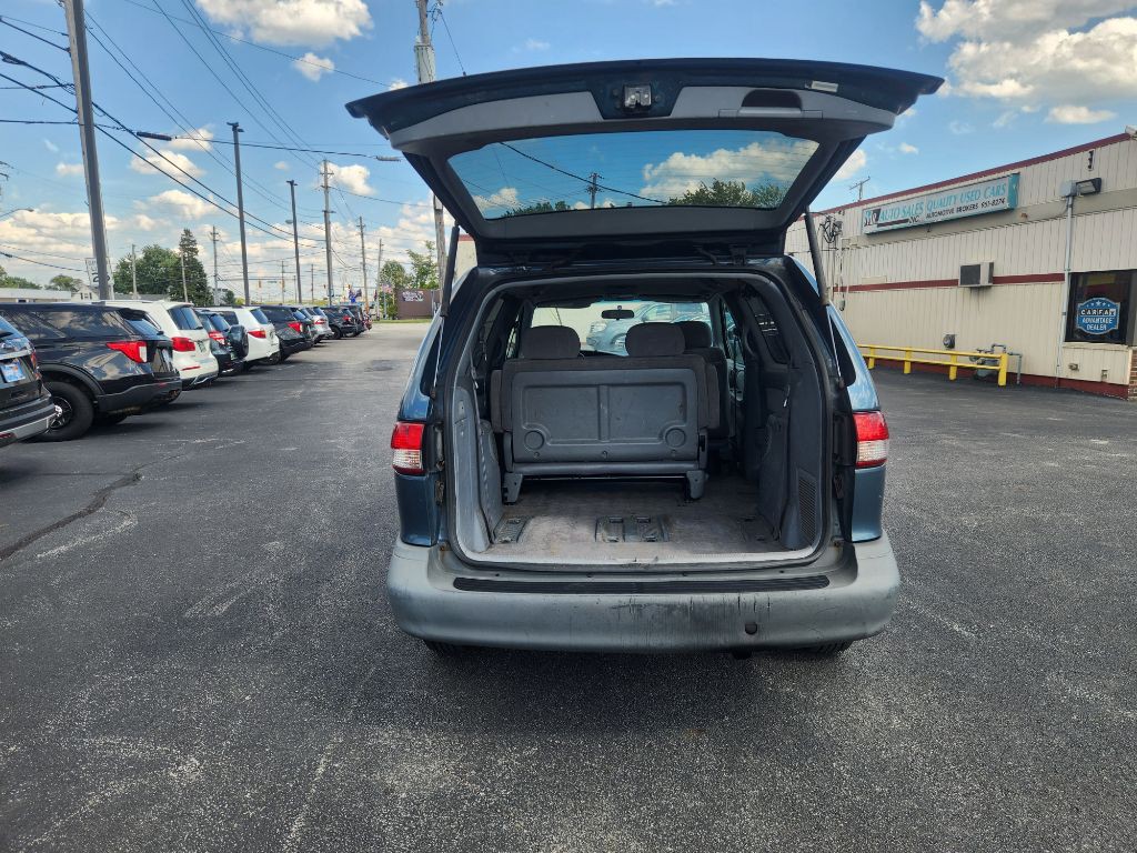 2001 Toyota Sienna Image 8