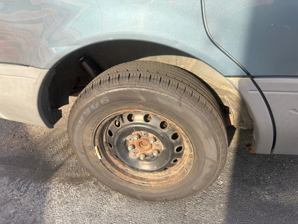 2001 Toyota Sienna Image 20