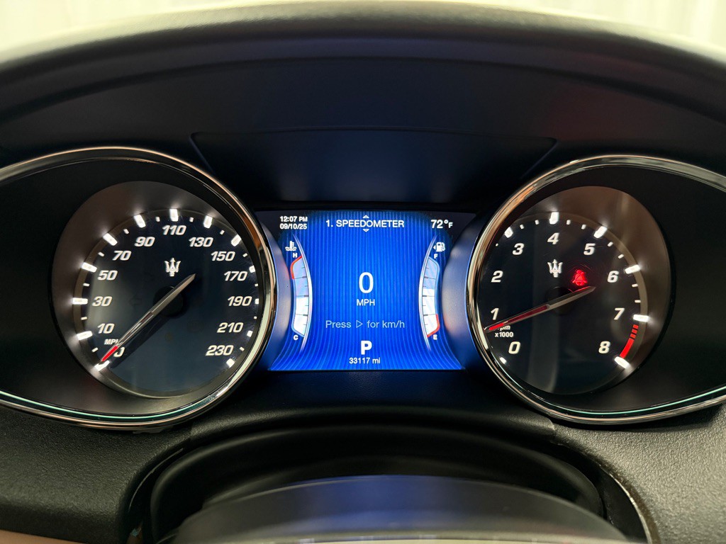 2014 Maserati Quattroporte Image 14