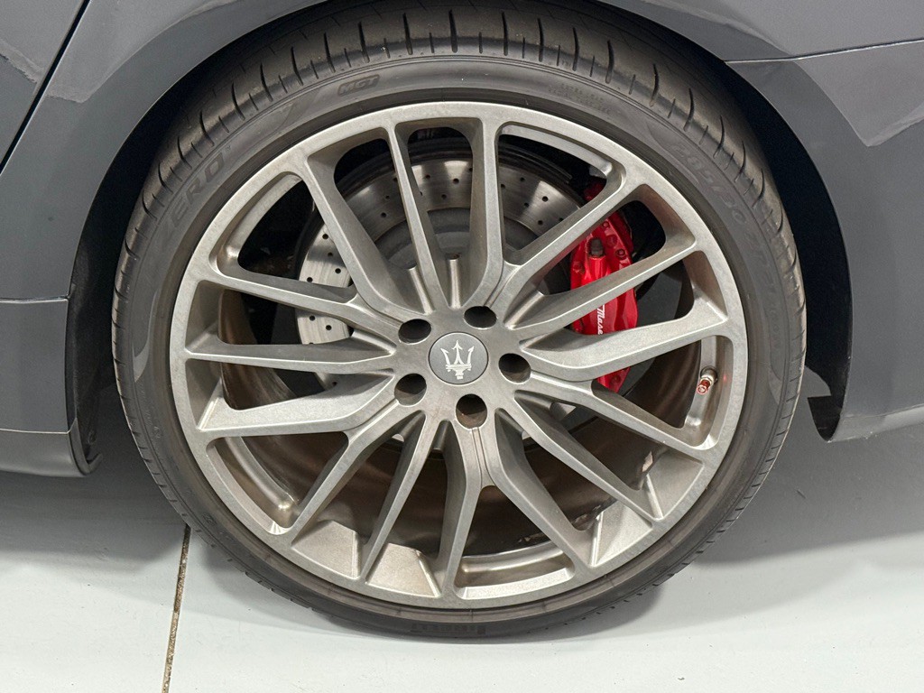 2014 Maserati Quattroporte Image 31