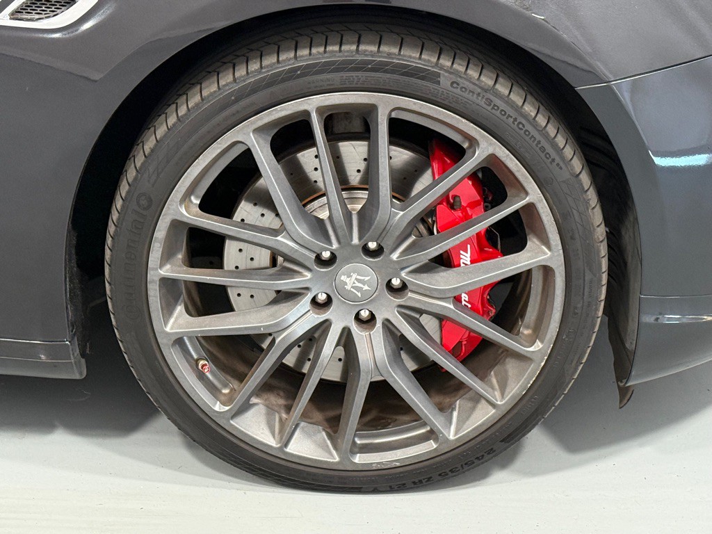 2014 Maserati Quattroporte Image 33