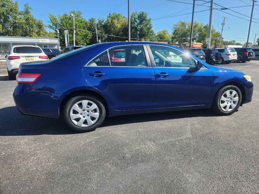 2010 Toyota Camry Image 3
