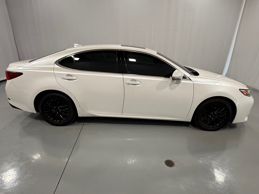2017 Lexus ES 350 Image 4