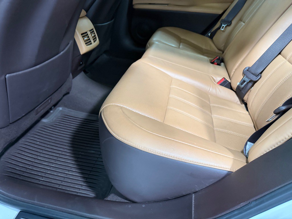 2017 Lexus ES 350 Image 21