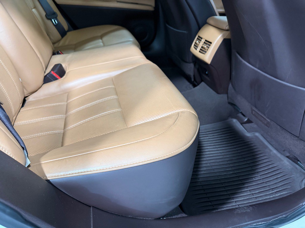 2017 Lexus ES 350 Image 24