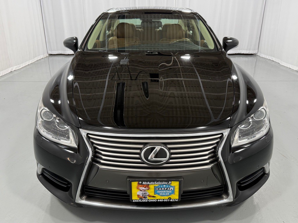 2015 Lexus LS 460 Image 2