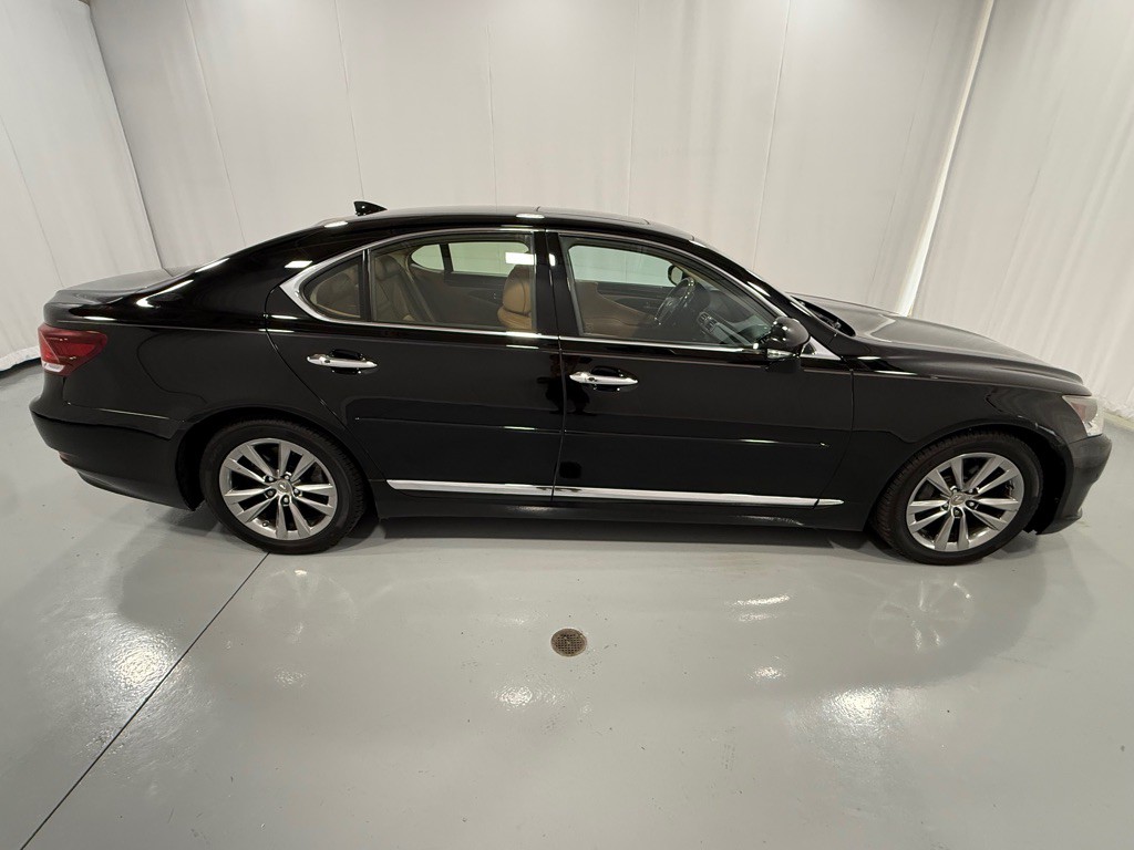 2015 Lexus LS 460 Image 4