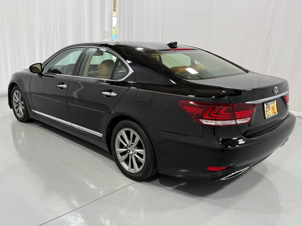 2015 Lexus LS 460 Image 7