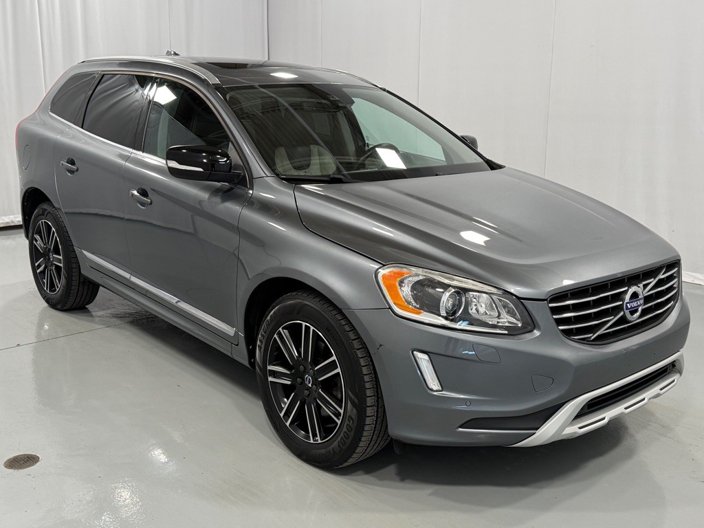 2017 Volvo XC60 Image 3